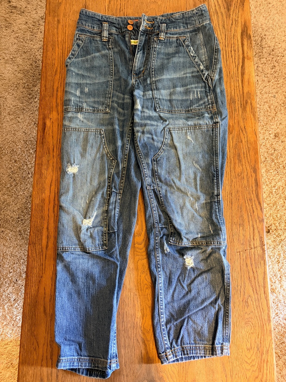 Women’s Distressed Pilcro Jeans sz 27